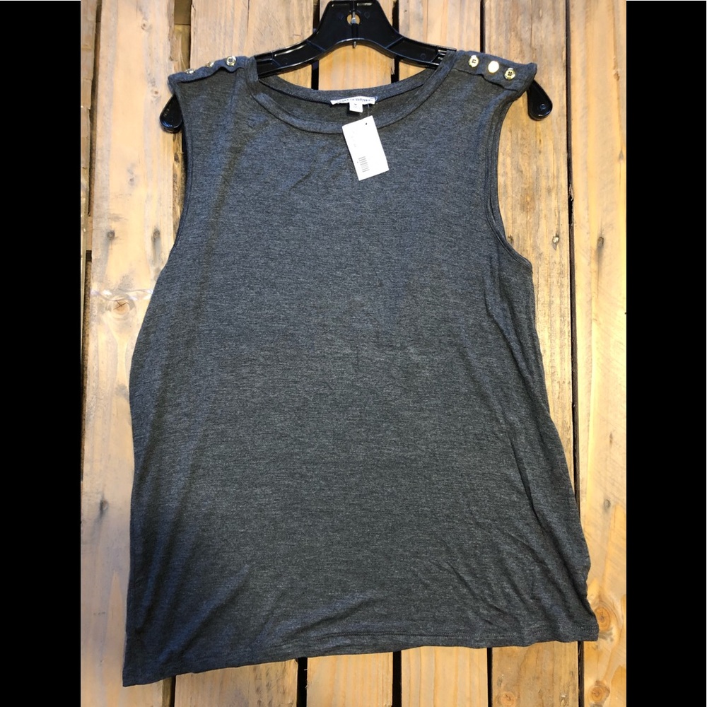 Zenana outfitters t shirt
